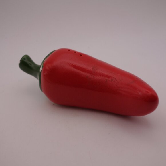 Tabasco Taiwan Ceramic Chili Pepper-Shaped Salt Shaker - Picture 1 of 11